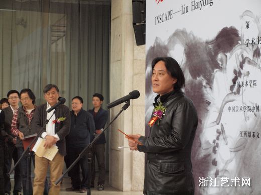 中国美术公司举行花鸟画个人作品展